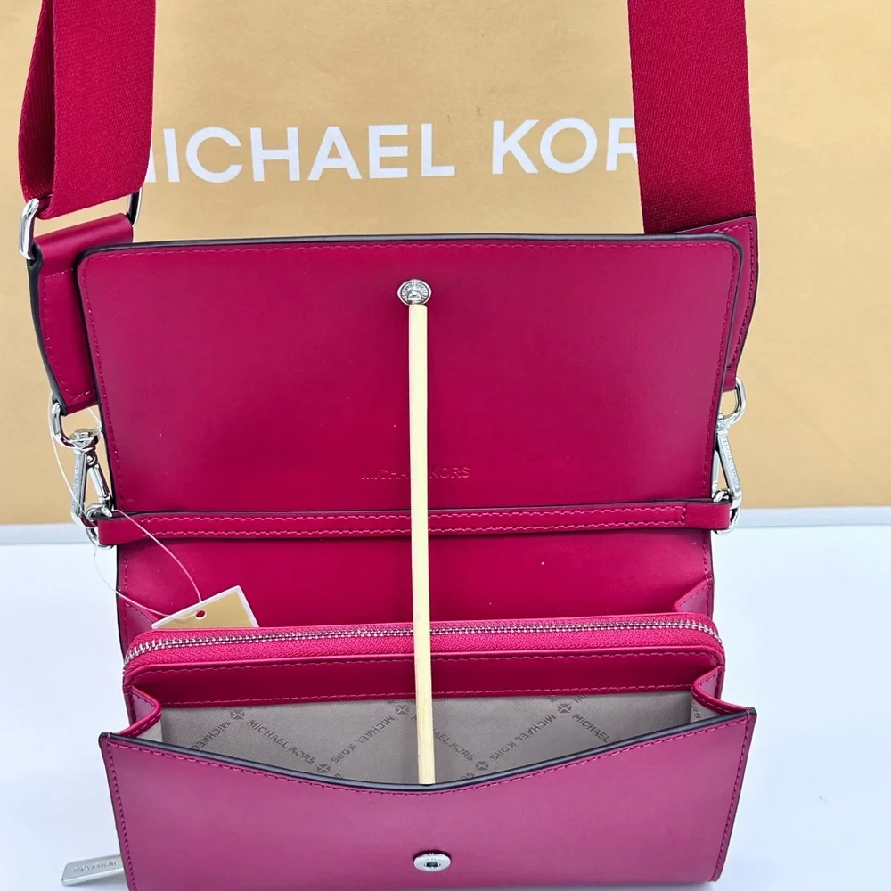 Michael Kors Fuchsia Jet Set Crossbody